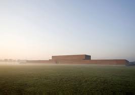 Conferenza di Paolo Zermani di presentazione del libro “Oltre il muro di gomma”, edizioni Diabasis.